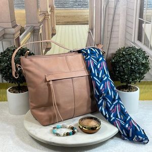 “UNIVERSAL THREAD” Light Tan Shoulder Bag - NWOT